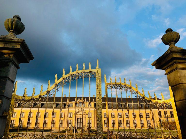 Entrance gate to Herrenhausen Palace, Hannover