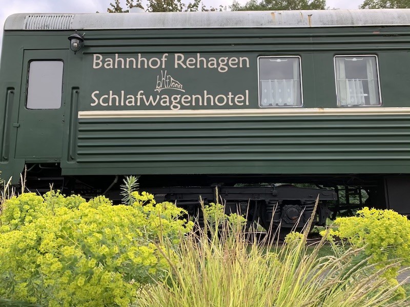 Bahnhof Rehagen Train hotel